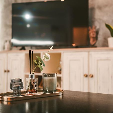 Unique Central Apartment Larissa Ngoại thất bức ảnh