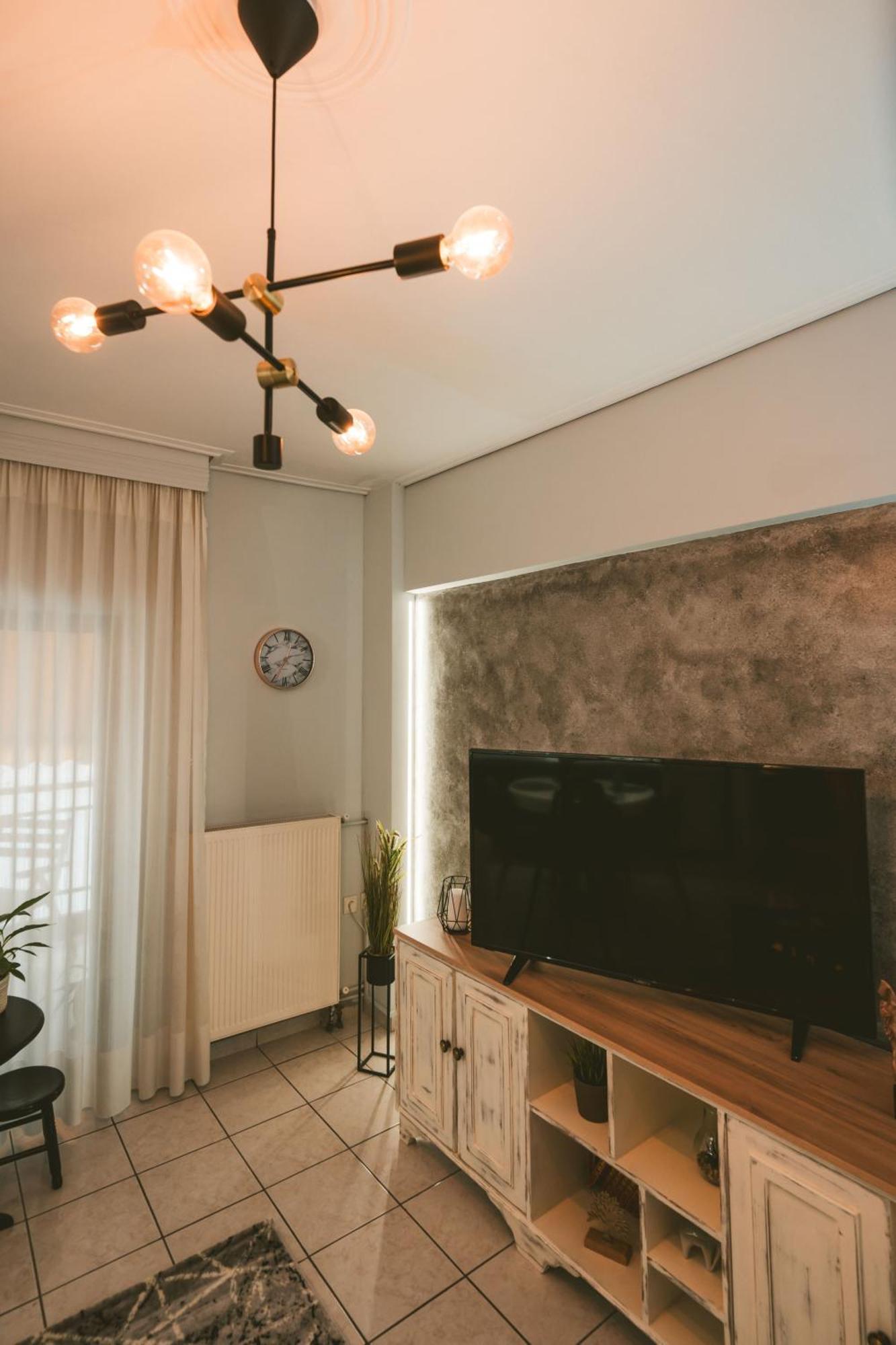Unique Central Apartment Larissa Ngoại thất bức ảnh