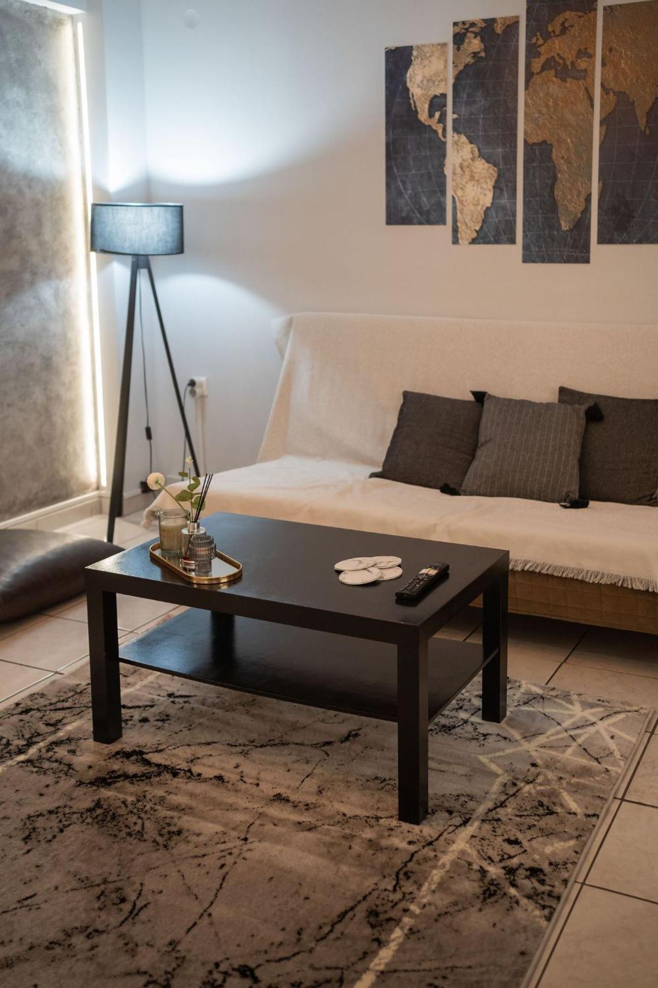 Unique Central Apartment Larissa Ngoại thất bức ảnh